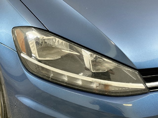 Used 2021 Volkswagen Golf 4-Door FWD image 23
