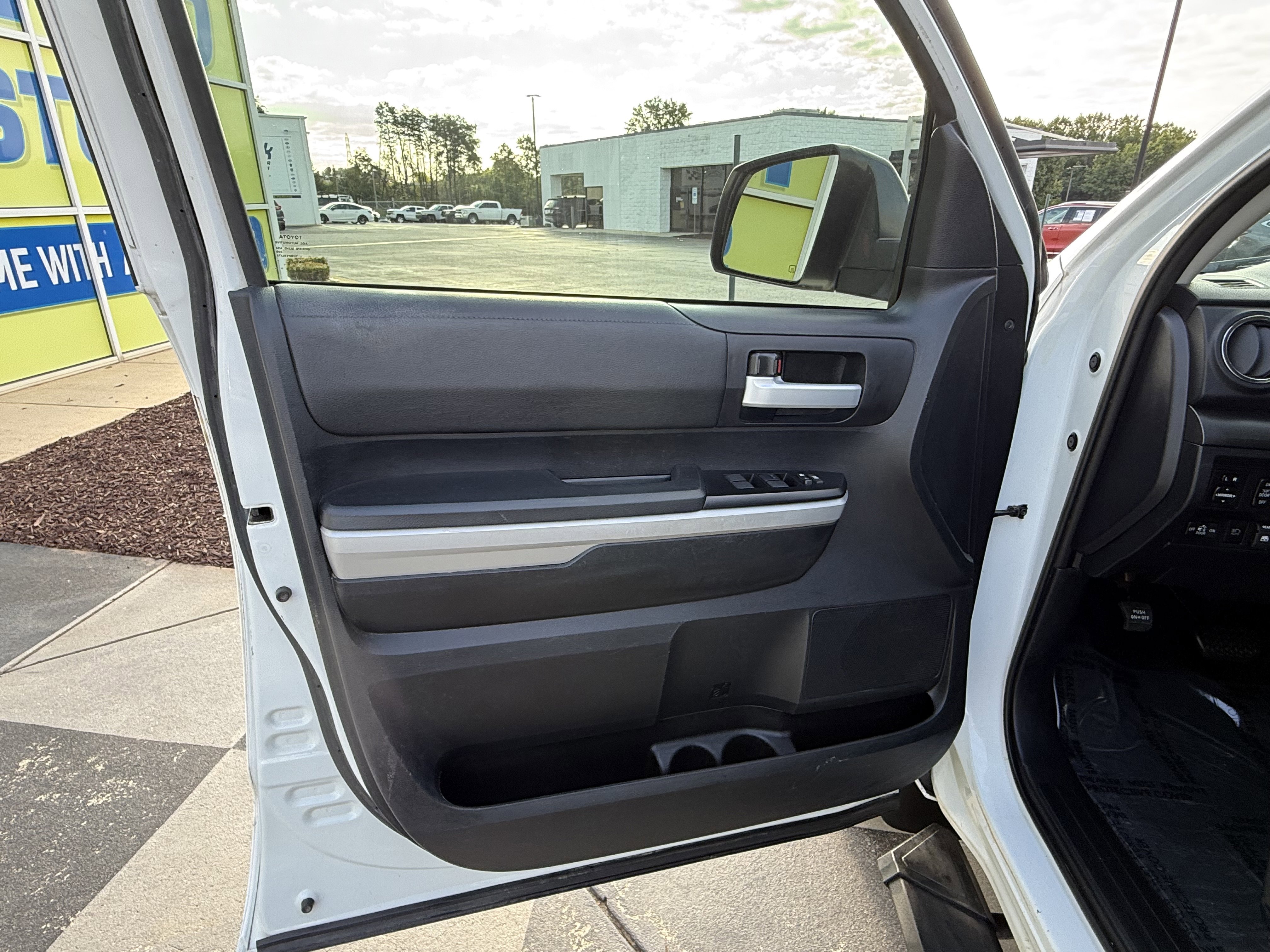 Used 2019 Toyota Tundra SR5 image 14