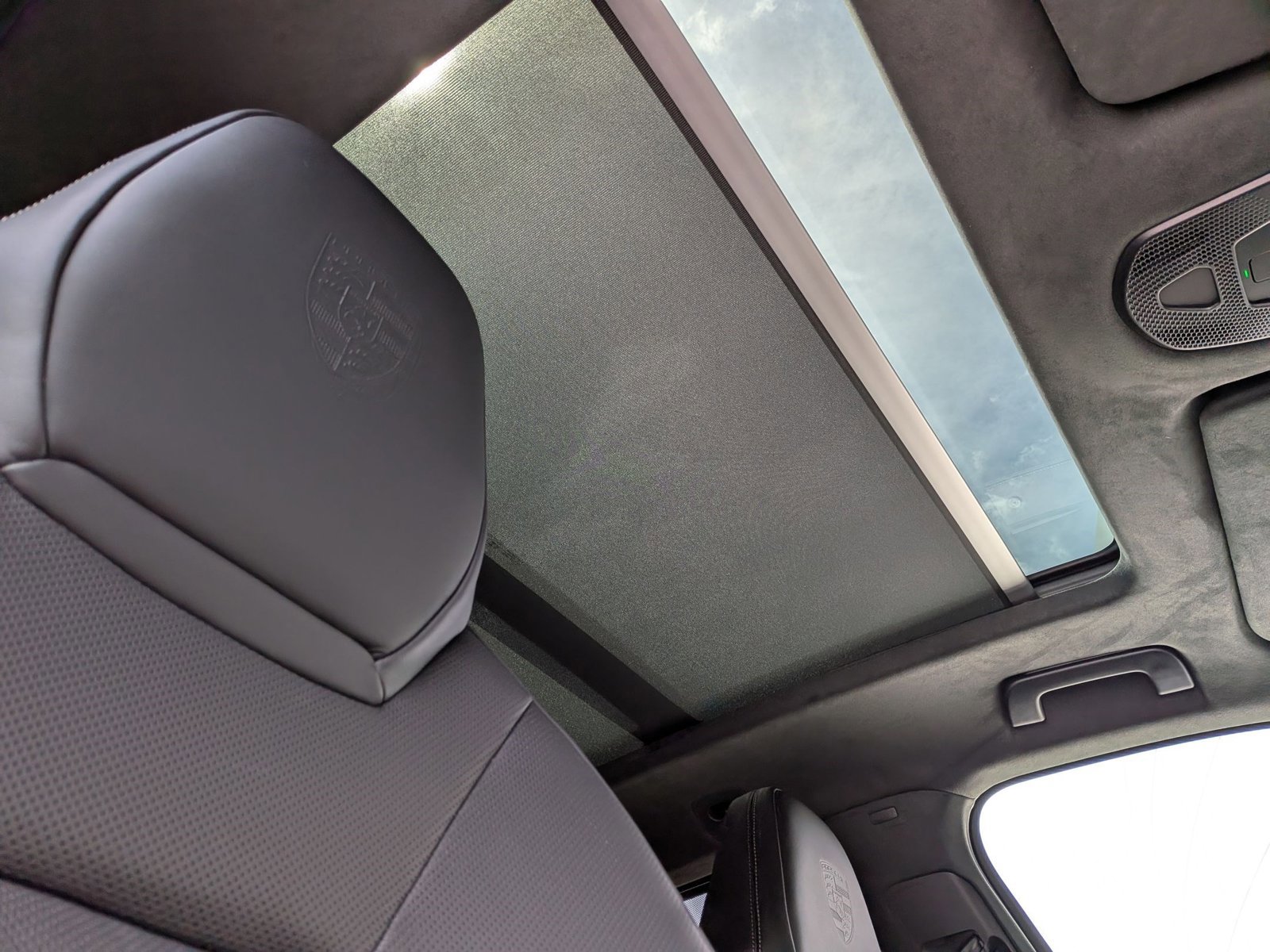 New 2026 Porsche Cayenne Turbo image 28