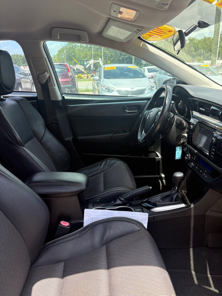 Used 2016 Toyota Corolla S FWD image 14