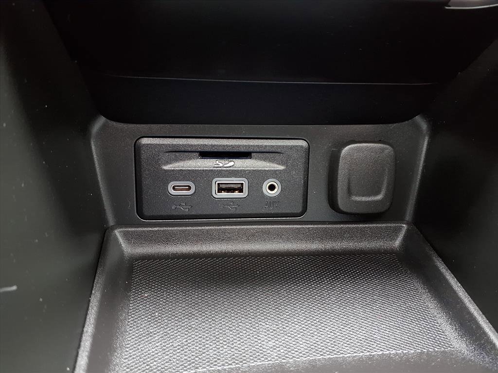 Used 2023 GMC Terrain AT4 w/ Tech Package image 8