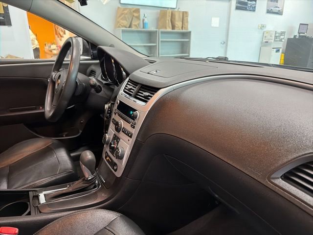 Used 2009 Chevrolet Malibu LT w/ Power Convenience Package image 29