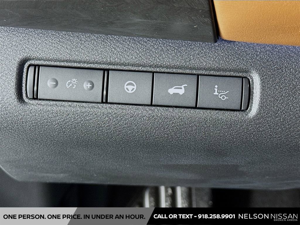 New 2026 Nissan Pathfinder Platinum image 10