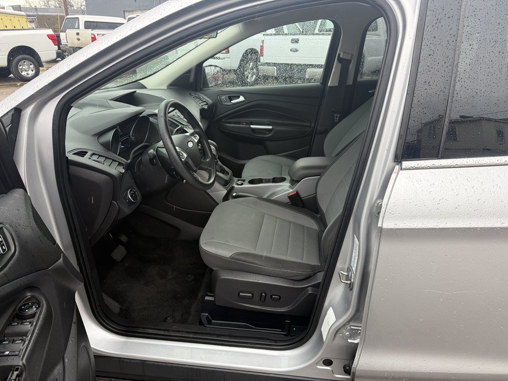 Used 2016 Ford Escape SE AWD/4WD image 12
