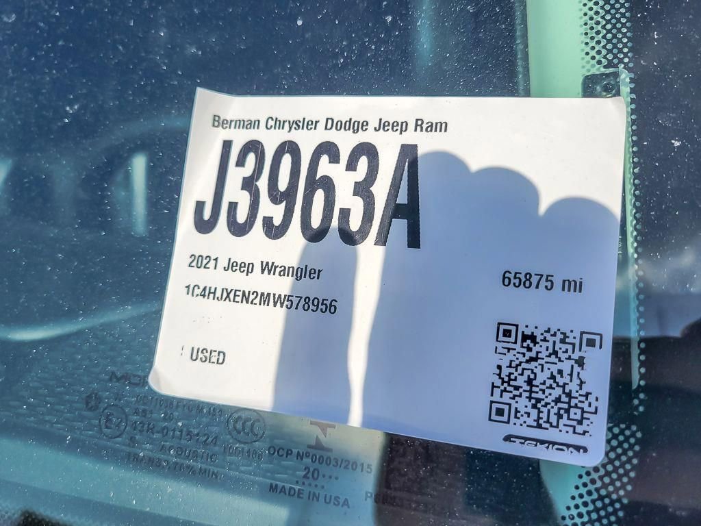 Used 2021 Jeep Wrangler Unlimited Sahara AWD/4WD image 26