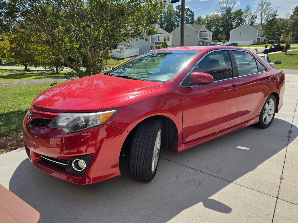 Used 2012 Toyota Camry SE