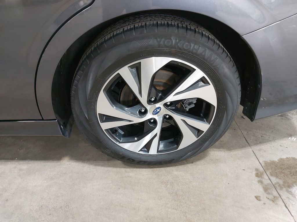 Used 2022 Subaru Legacy Premium image 31
