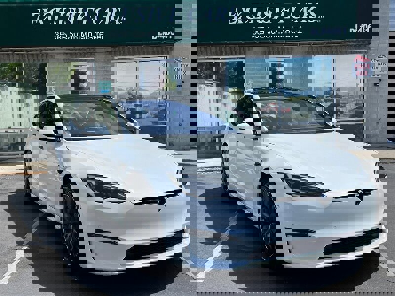 Used 2022 Tesla Model S Plaid image 1