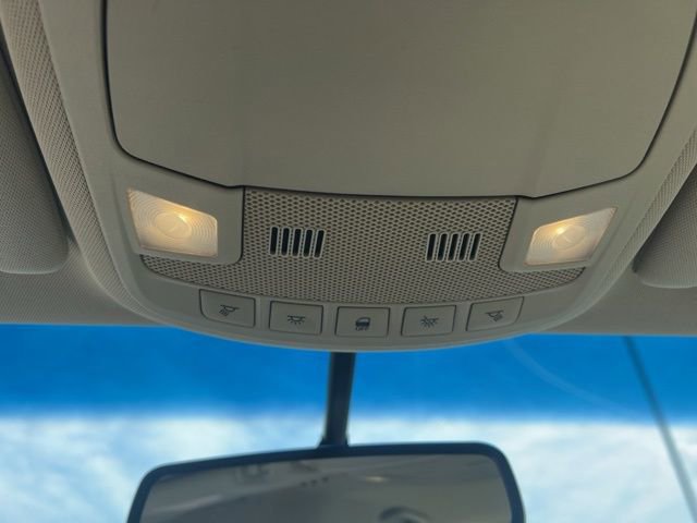 Used 2015 Lincoln MKZ AWD w/ Equipment Group 101A Select image 23