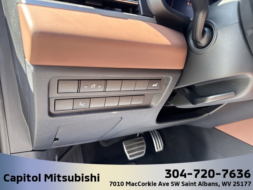New 2025 Mitsubishi Outlander SEL image 19