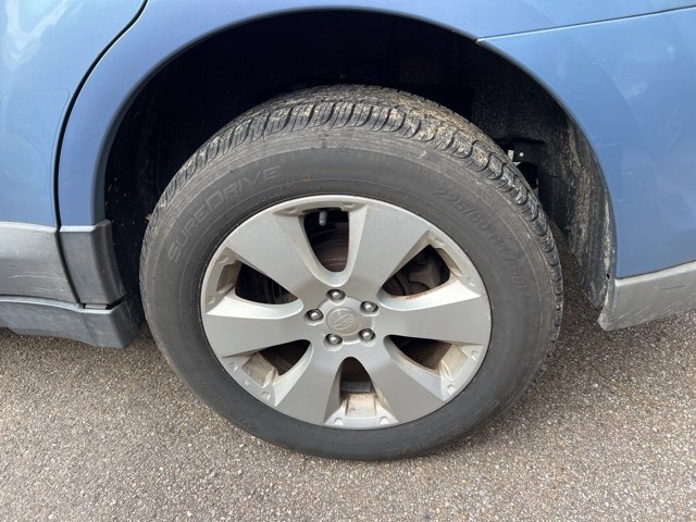 Used 2011 Subaru Outback 2.5i Limited image 5