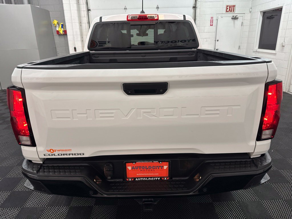 Used 2024 Chevrolet Colorado Trail Boss w/ Advanced Trailering Package AWD/4WD image 8