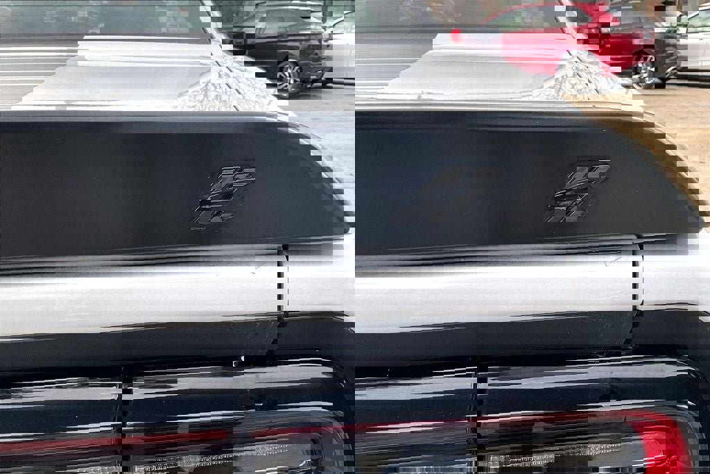 Used 2022 Dodge Challenger SXT w/ Driver Convenience Group image 7