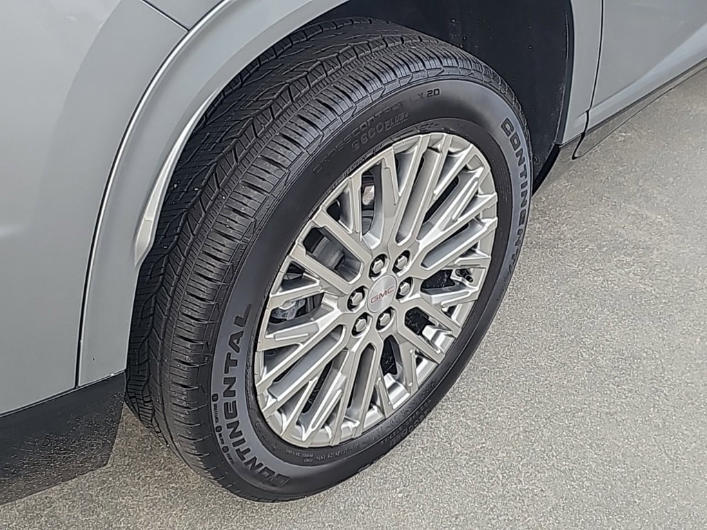 Certified 2024 GMC Acadia Denali w/ LPO, Floor Liner Package image 10