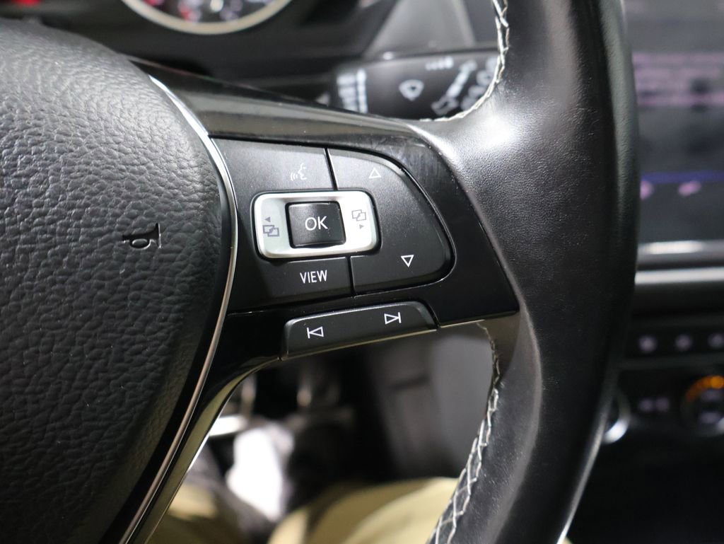 Used 2021 Volkswagen Tiguan SE R-Line image 37