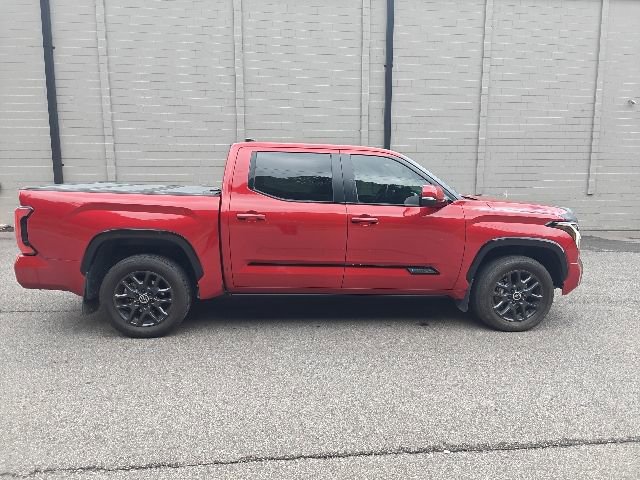 Used 2024 Toyota Tundra Platinum AWD/4WD image 2