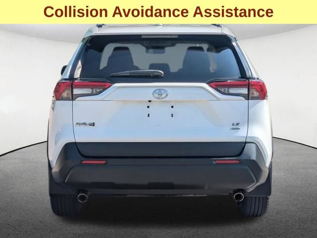 Used 2021 Toyota RAV4 LE AWD/4WD image 6