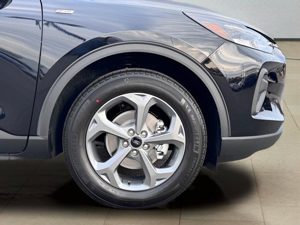 New 2026 Ford Escape ST-Line w/ Cold Weather Package FWD image 41