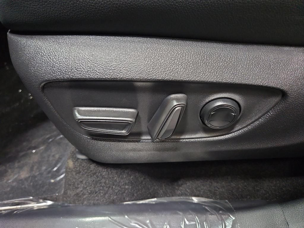 New 2026 Toyota Grand Highlander AWD Hybrid image 12