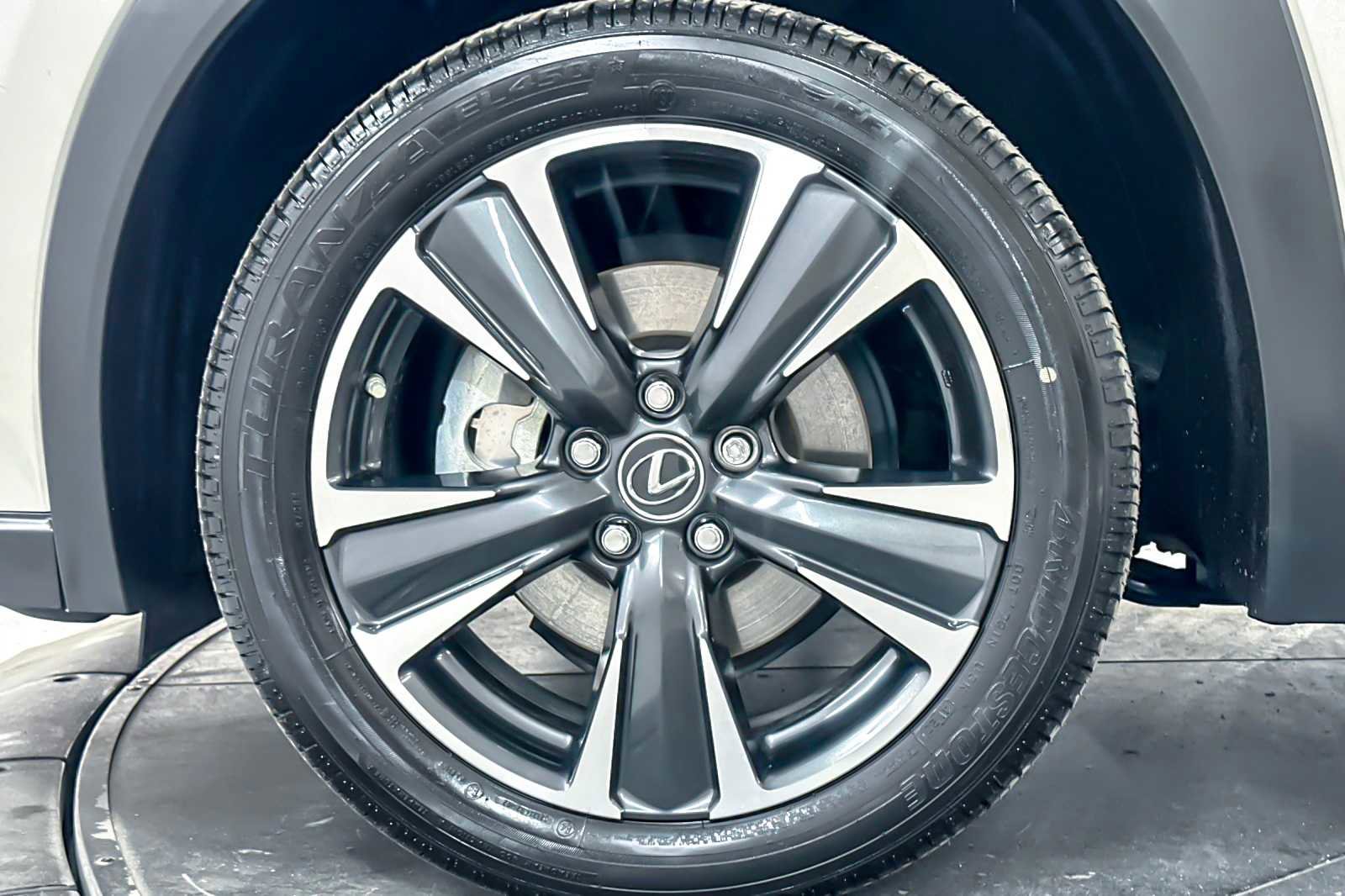 Used 2022 Lexus UX 250h image 26