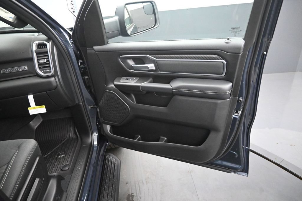 New 2026 RAM 1500 Big Horn AWD/4WD image 12