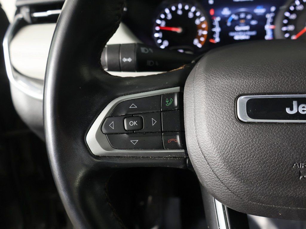 Used 2022 Jeep Compass Limited image 40