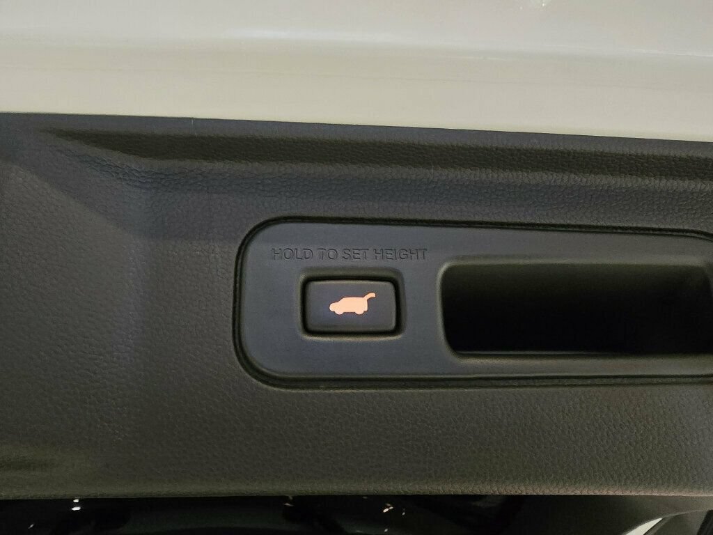 Used 2023 Honda Pilot Elite image 28