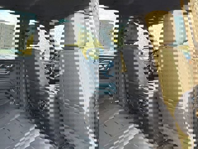 Used 2022 Chevrolet Suburban Z71 image 20