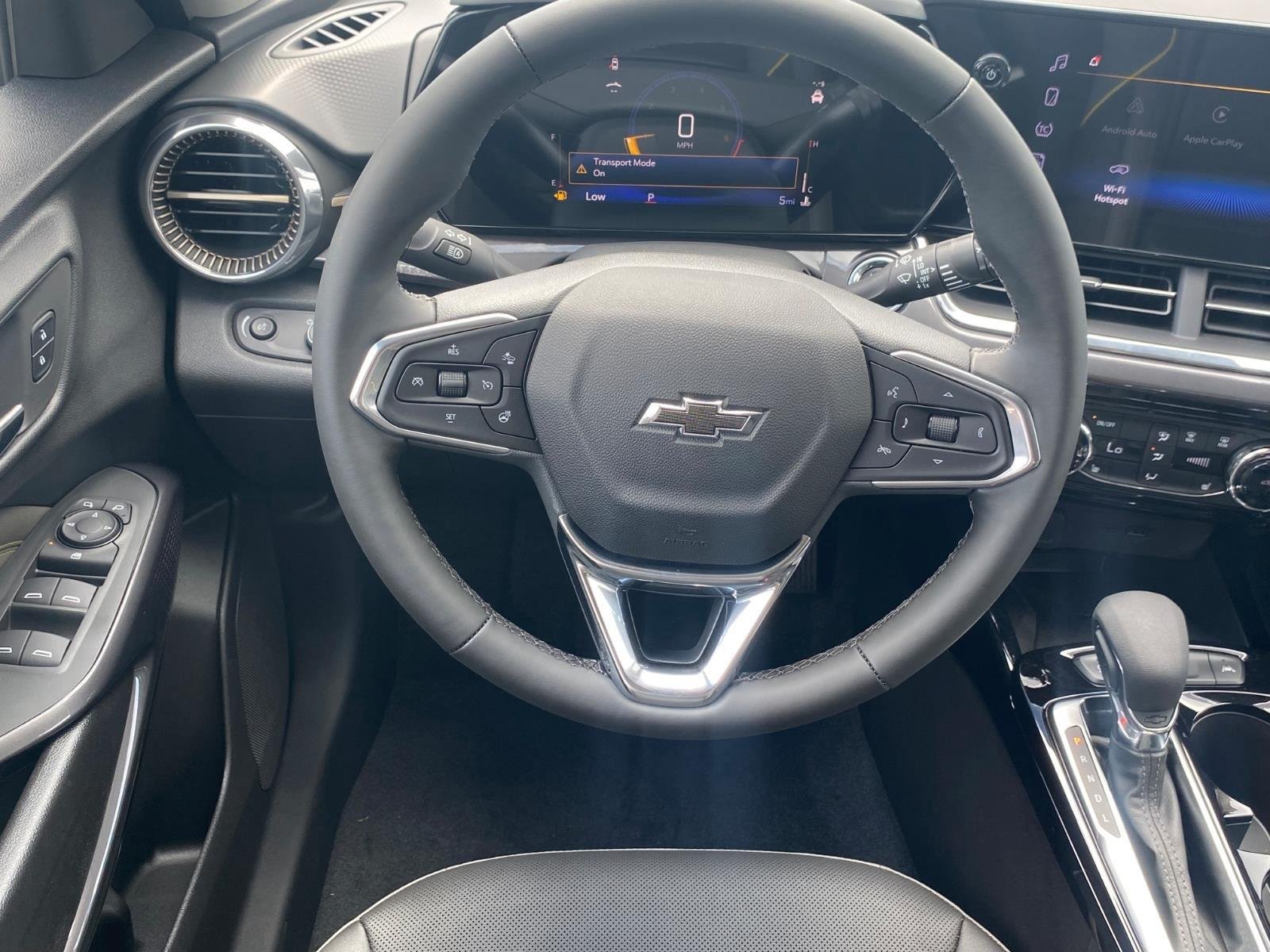 New 2026 Chevrolet Trax ACTIV w/ Sunroof Package FWD image 8