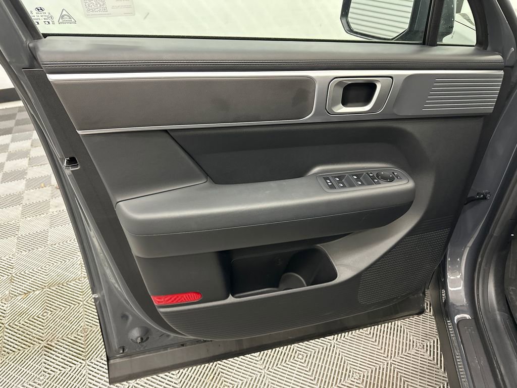 Used 2026 Hyundai Santa Fe SE image 10