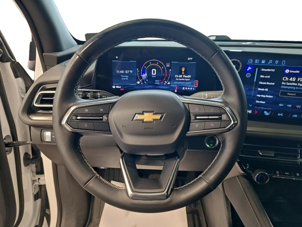 Used 2024 Chevrolet Traverse LS FWD image 12