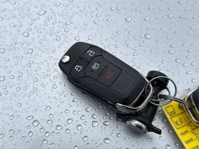 Used 2014 Ford Fusion SE FWD image 12