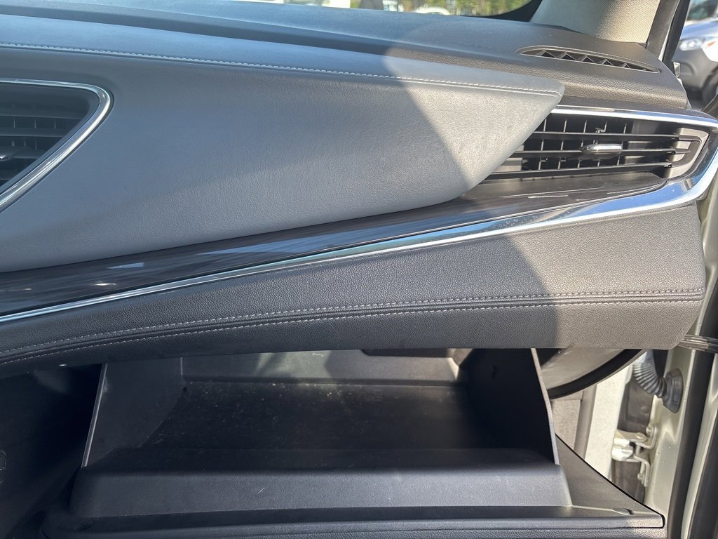 Used 2019 Buick Enclave Premium w/ Experience Buick Package image 32