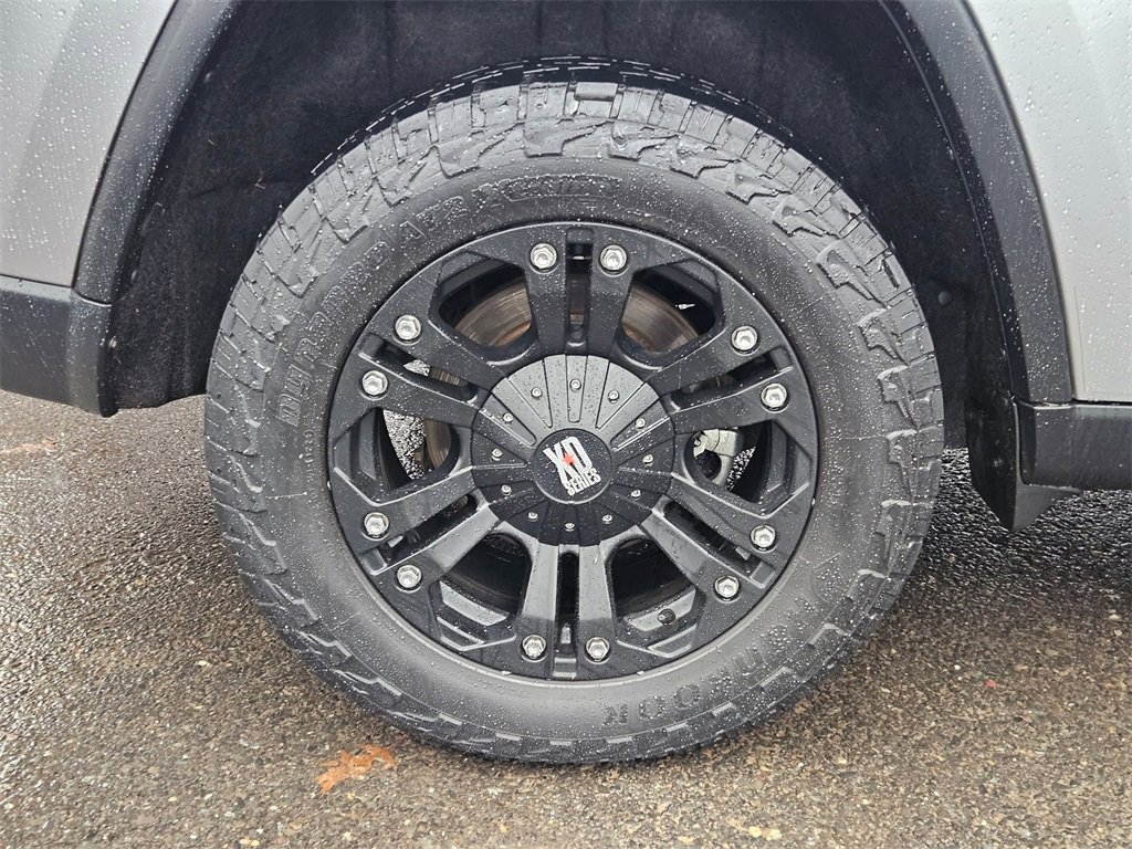 Used 2015 Jeep Grand Cherokee Limited w/ Trailer Tow Group IV image 9