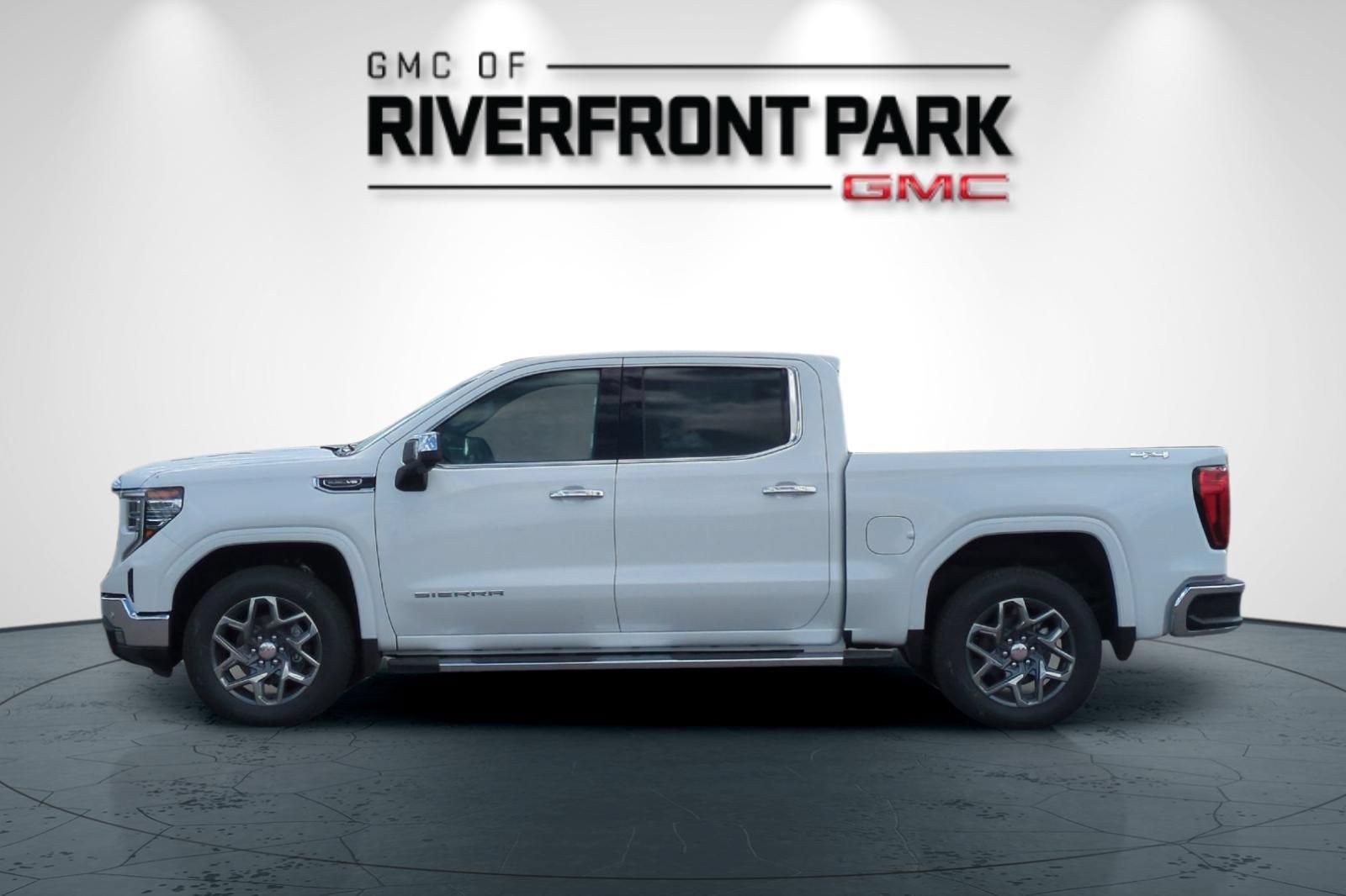 New 2026 GMC Sierra 1500 SLT w/ SLT Premium Plus Package AWD/4WD image 6