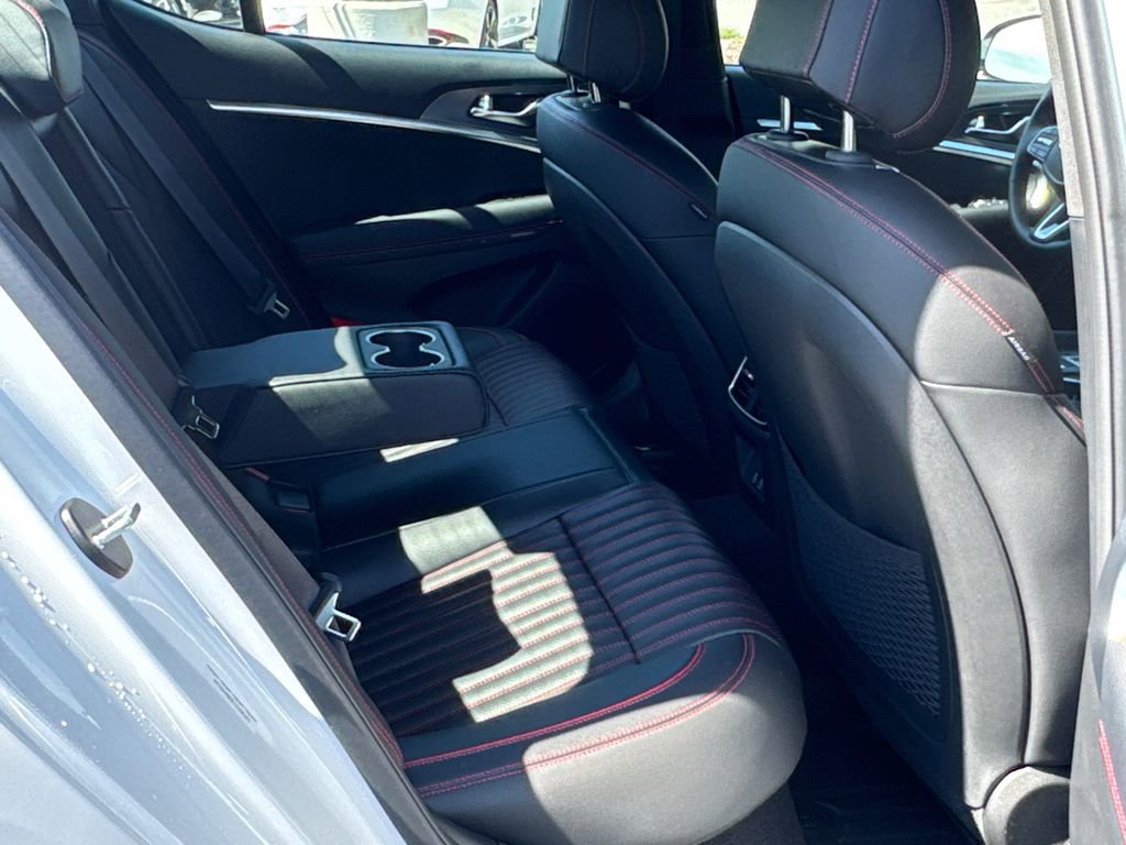 Used 2026 Genesis G70 3.3T Sport Prestige image 15