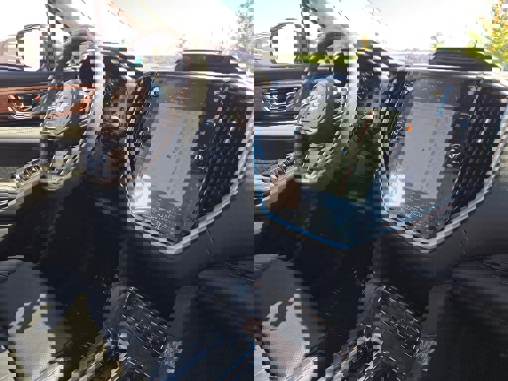 New 2025 Subaru Ascent Touring image 7