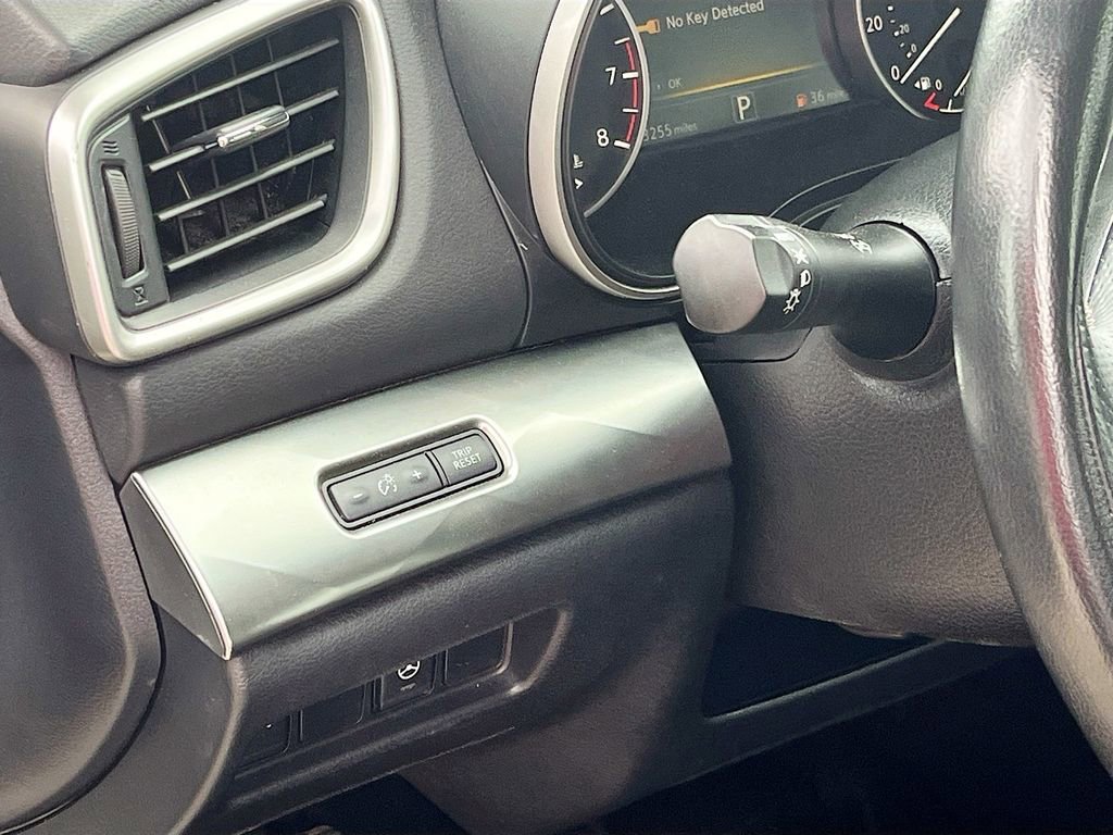 Used 2019 Nissan Maxima 3.5 SL w/ Floor Mat Group FWD image 10