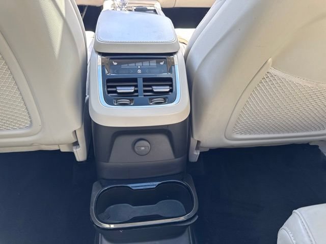Used 2022 Volvo XC90 T8 Inscription w/ Advanced Package AWD/4WD image 17
