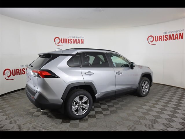 Used 2025 Toyota RAV4 XLE w/ Convenience Package image 12