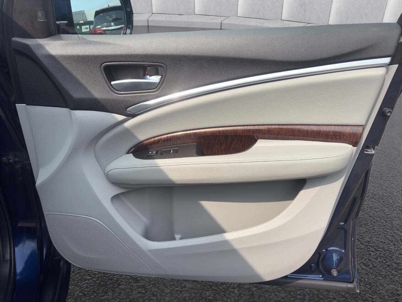 Used 2018 Acura MDX w/ Technology Package AWD/4WD image 14