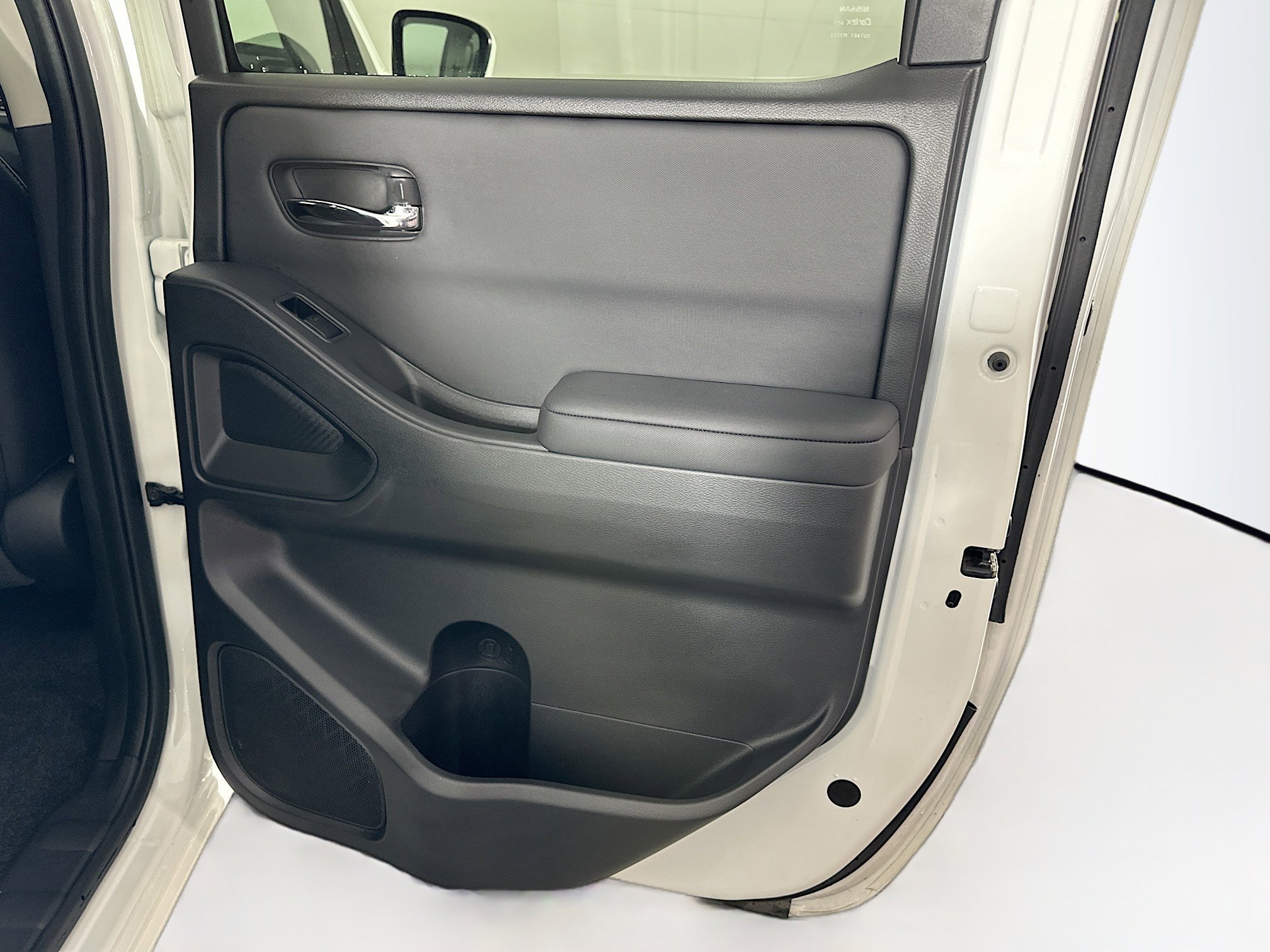 Used 2024 Nissan Frontier SL image 27