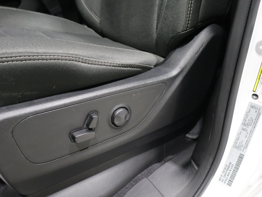 Used 2025 RAM 1500 Big Horn AWD/4WD image 10