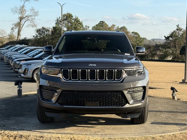 New 2025 Jeep Grand Cherokee Laredo X image 2
