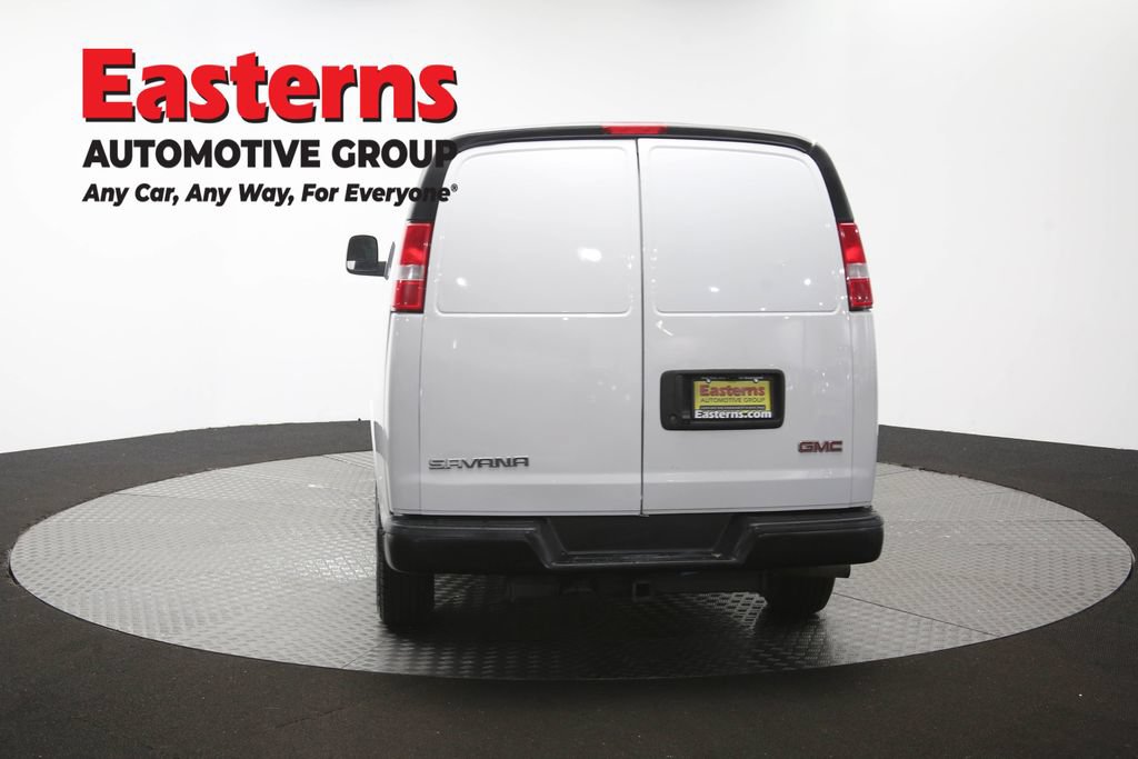 Used 2020 GMC Savana 3500 w/ Driver Convenience Package RWD image 37