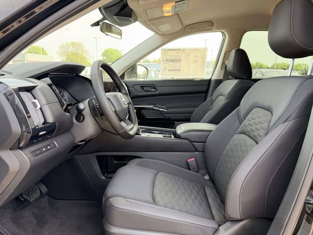 New 2026 Nissan Pathfinder SV w/ Cargo Package AWD/4WD image 16