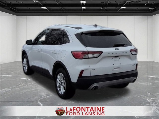 Used 2021 Ford Escape SE image 3