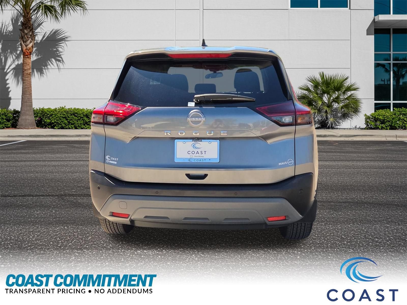 Used 2023 Nissan Rogue S FWD image 7