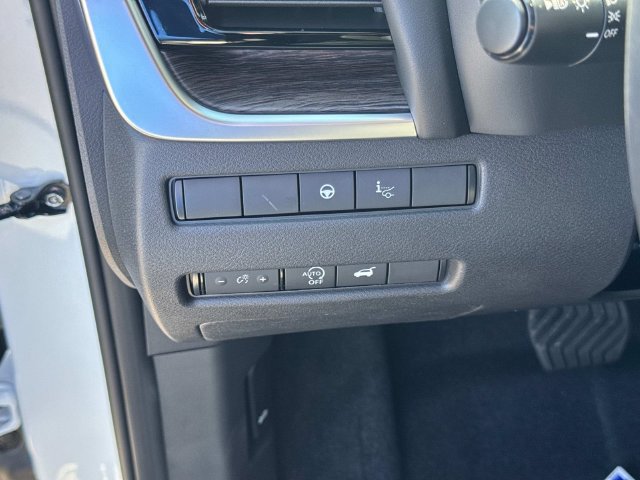New 2026 Nissan Rogue Platinum w/ Platinum Premium Package AWD/4WD image 24