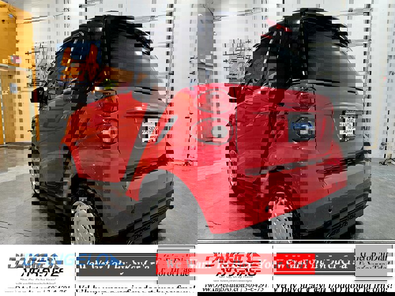 Used 2013 smart fortwo pure image 6